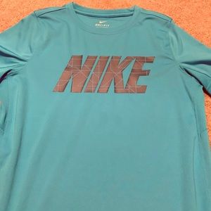 Boys Nike dry fit t-shirt